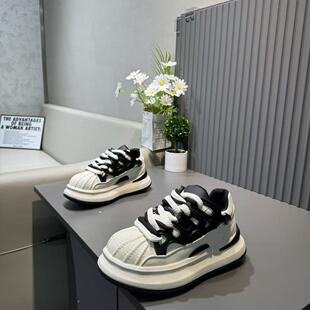 男鞋2025秋冬新款超火贝壳头板鞋男士小白鞋潮牌厚底内增高休闲鞋
