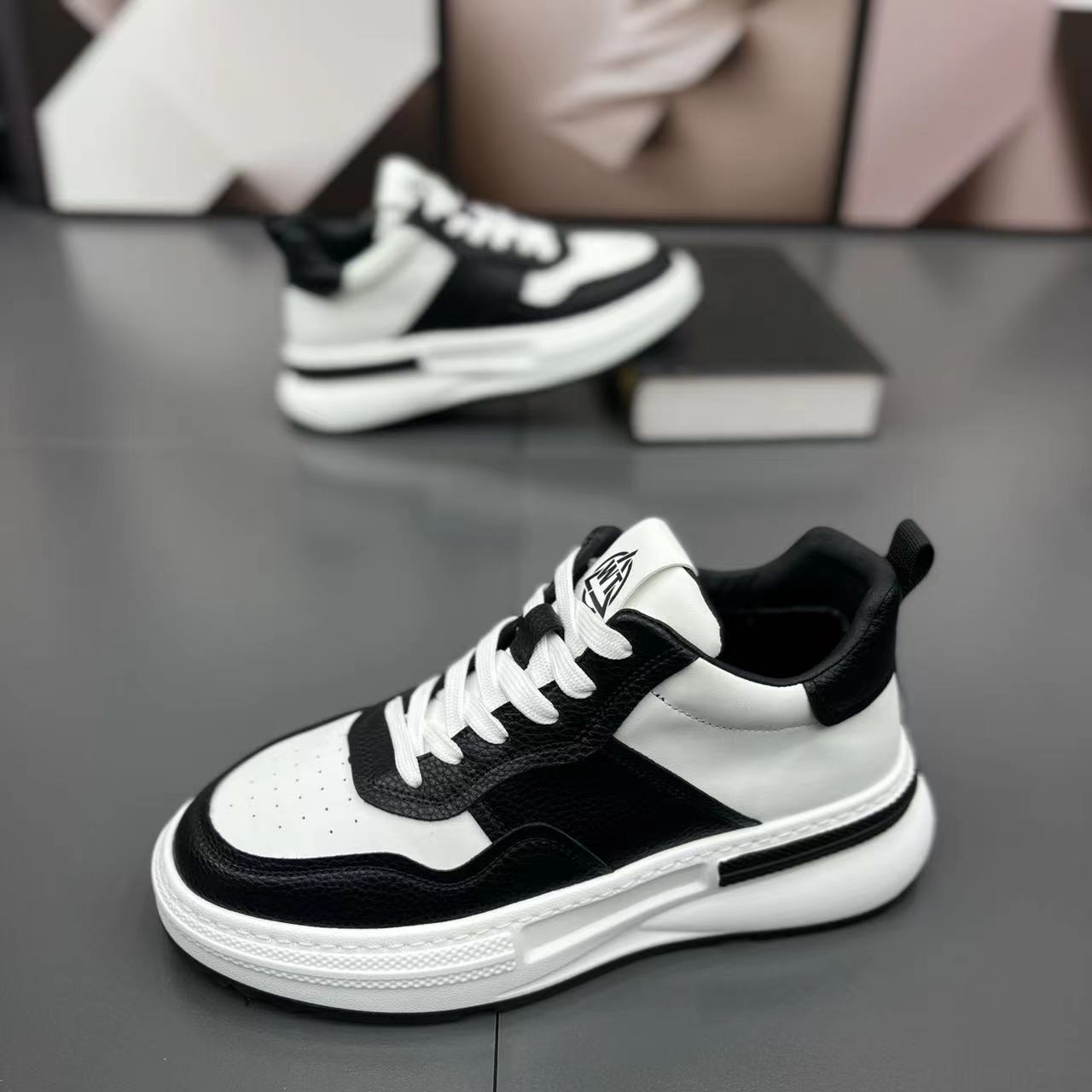 男士高帮板鞋2025秋季新款厚底增高真皮黑白潮流休闲鞋子运动鞋男