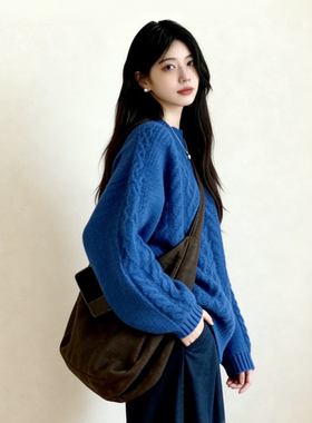 克莱因蓝麻花毛衣女圆领加厚保暖