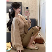 温柔纯欲微胖慵懒卡其色针织开衫 女秋冬软糯加厚粗针毛衣外套休闲