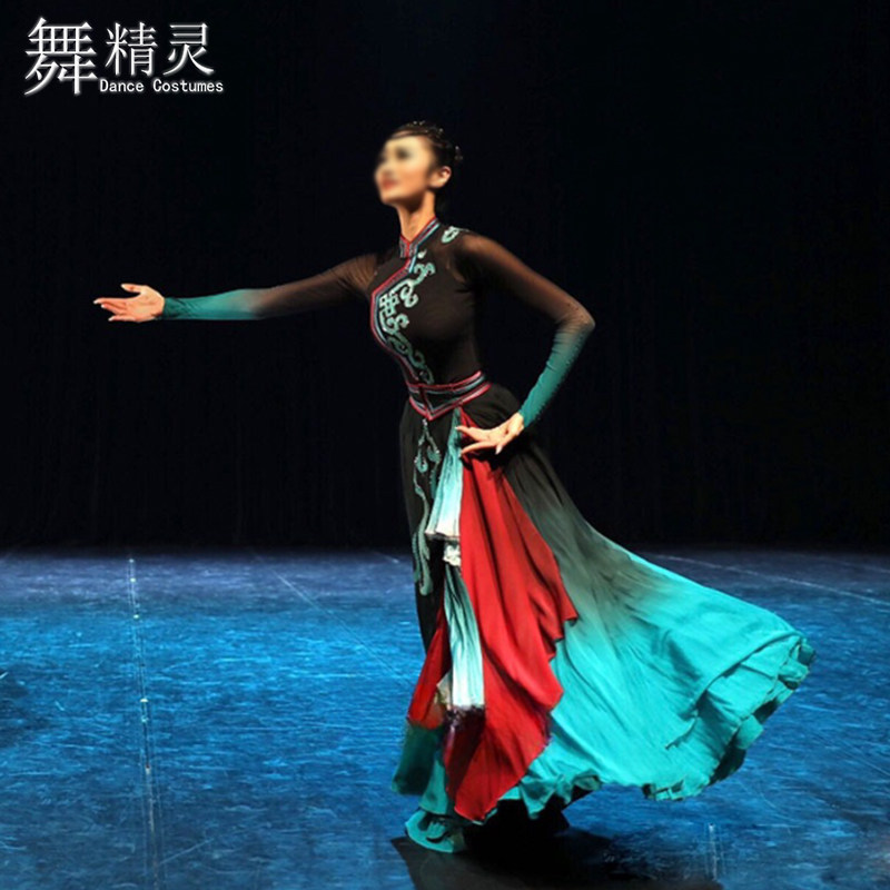 飘逸大裙摆蒙古舞演出服艺考练习