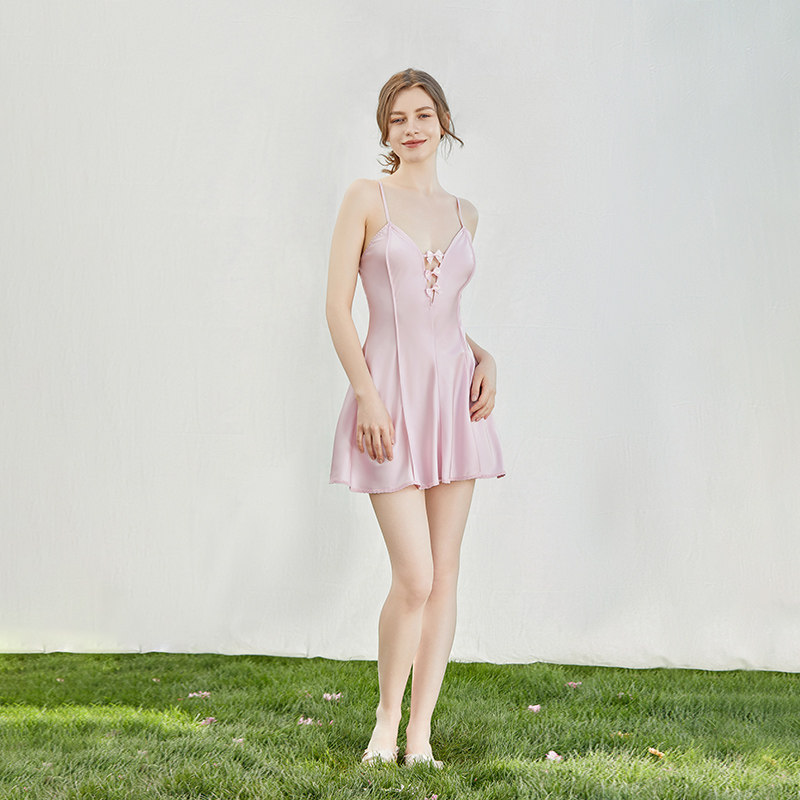 NoirTease夏季性感薄款丝质睡裙女士新款纯欲凉感吊带家居服