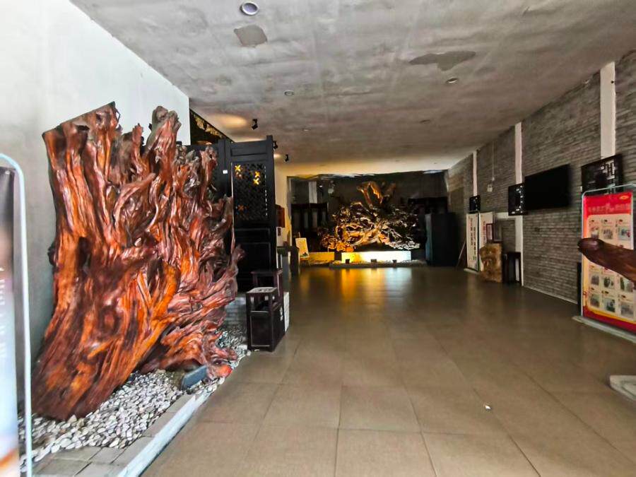 5月15日保山市变卖腾冲市和顺镇大庄社区土地使用权及地上附属物（展馆）网络拍卖公告