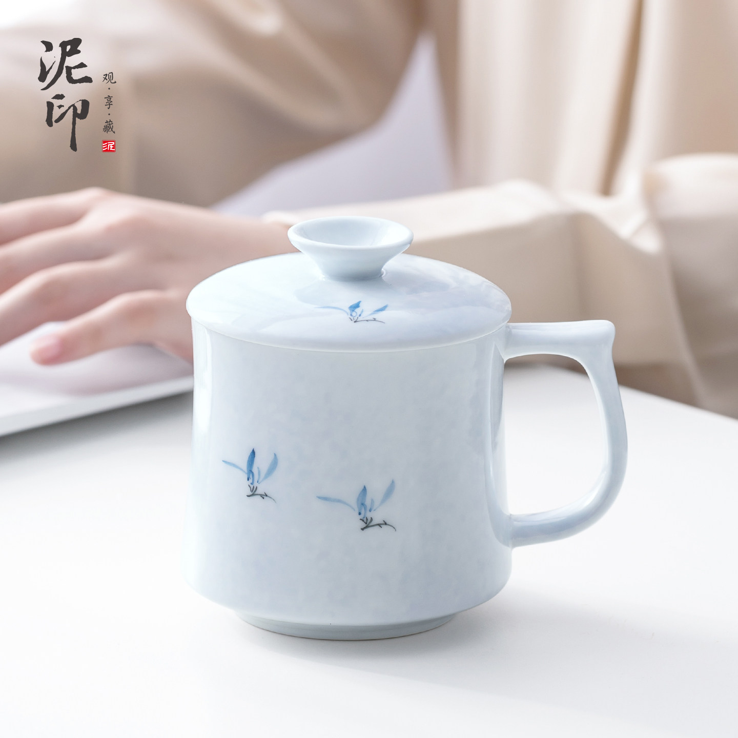 手绘兰花陶瓷茶杯办公室杯子马克杯带盖水杯个人杯生日礼物送礼