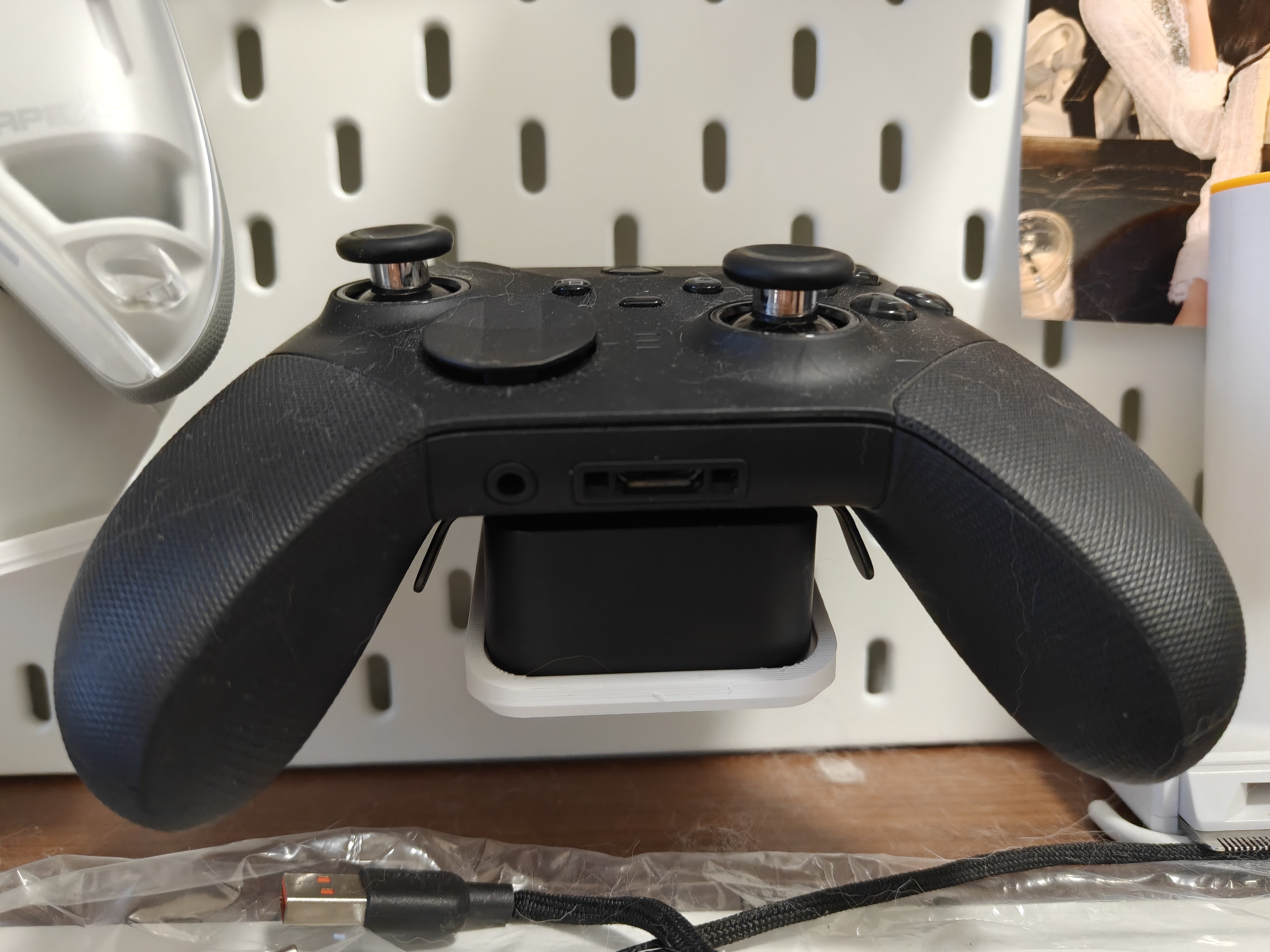 宜家洞洞板（SKADIS/斯考迪斯）配件 - Xbox 精英手柄2代  底座图片