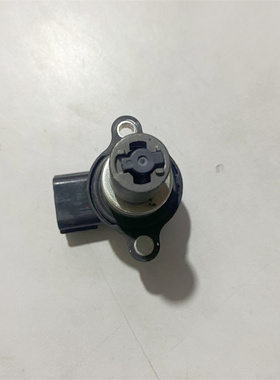 适用铃木GW250F/DL250/GSX250R节气门传感器怠速感应器控制阀马达