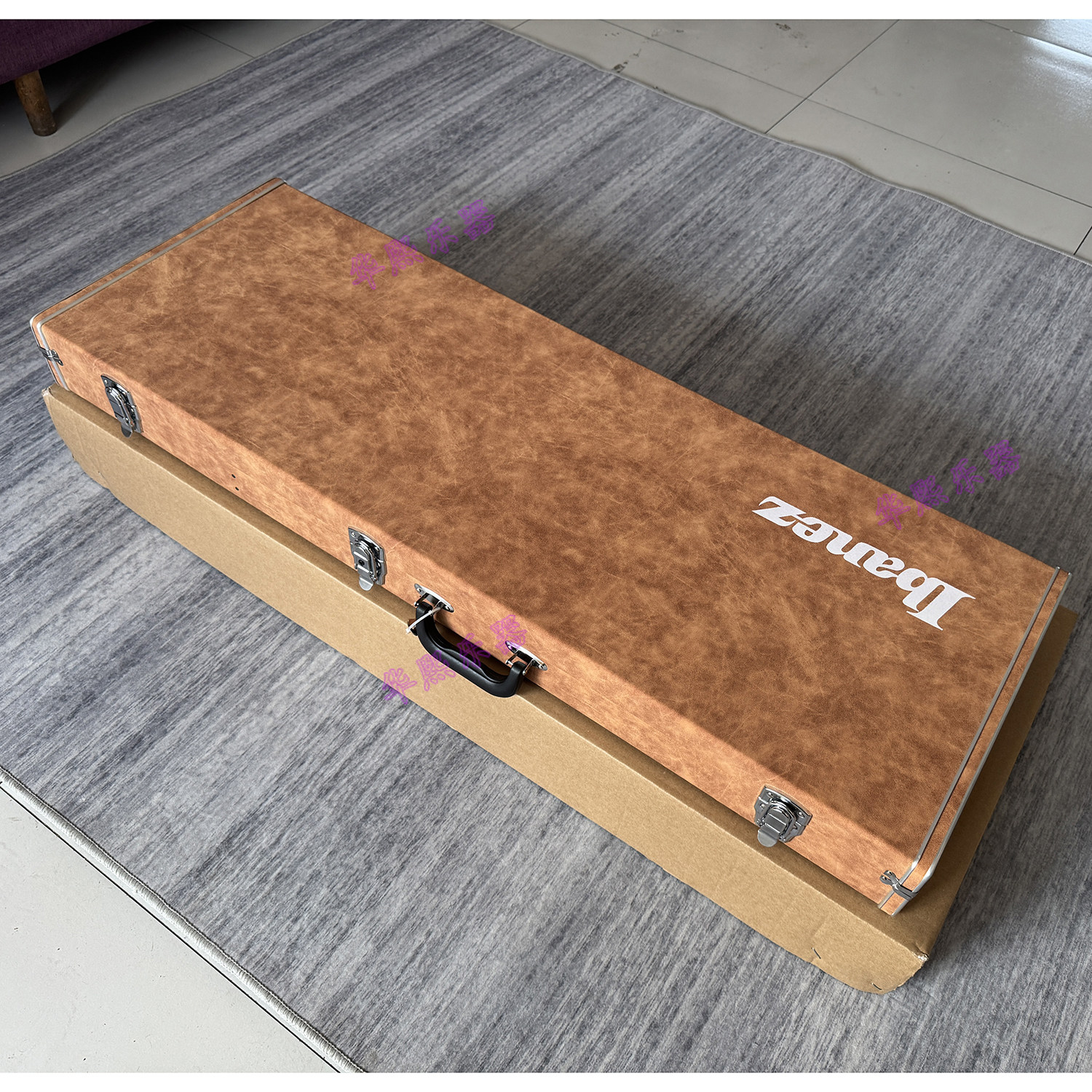 依班娜Ibanez电吉他ST型通用琴盒 高档反牛皮吉他盒 带锁托运琴箱