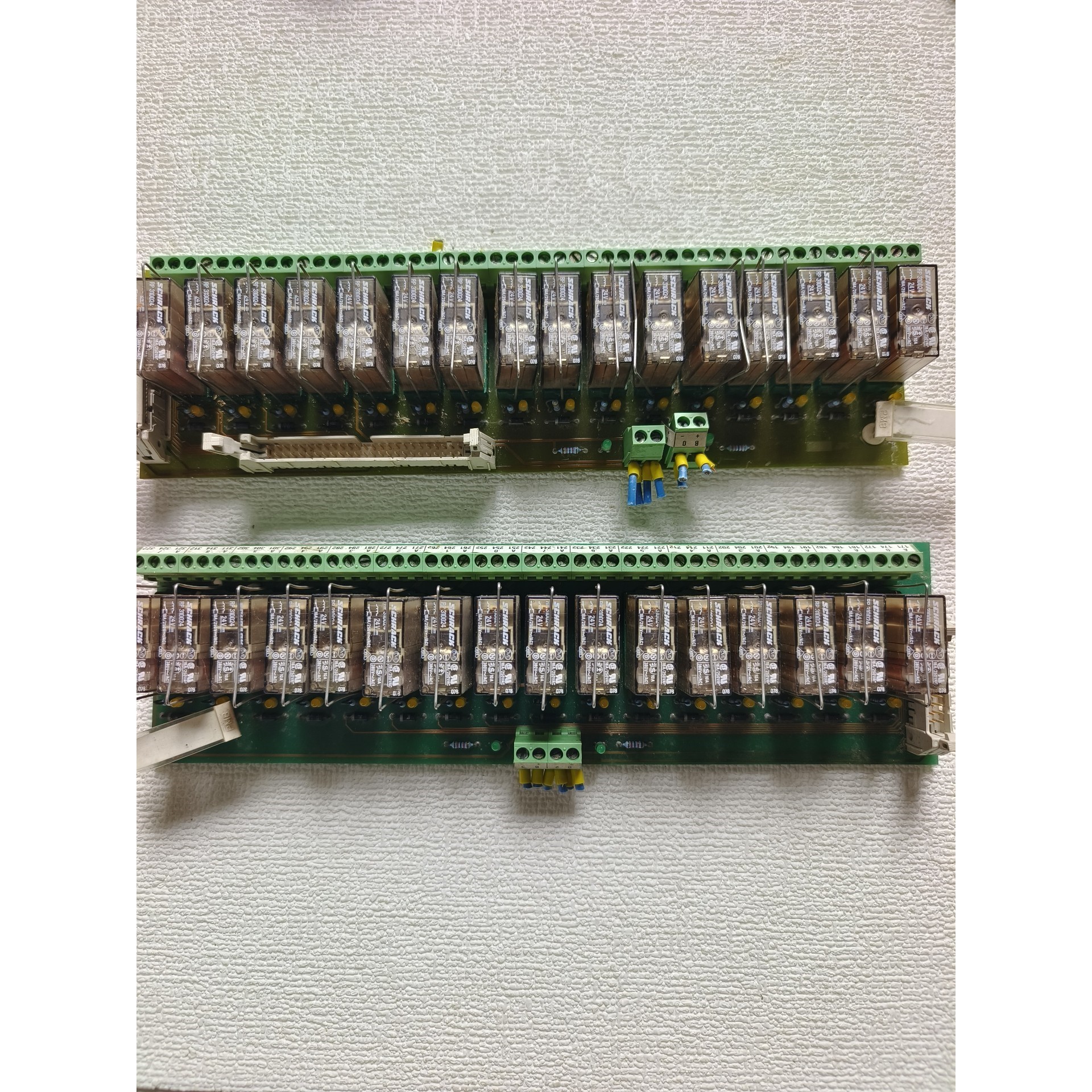 SCHRACK施拉克继电器24V,16路模组板,议价产品