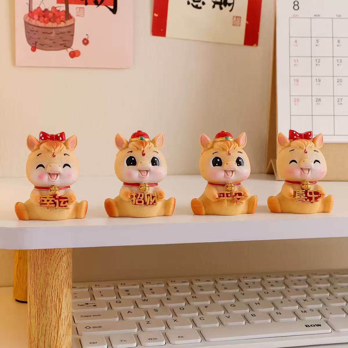 可爱马年公仔生肖马吉祥物招财办公室桌面新年礼物蛋糕装饰摆件