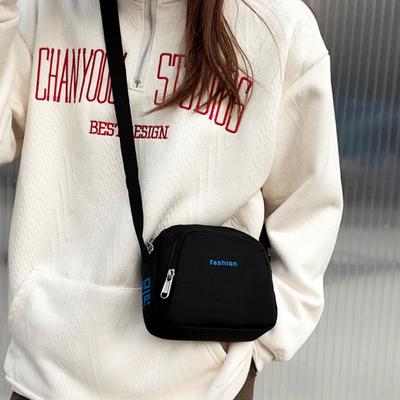 潮牌新款日系轻便单肩斜挎手机包