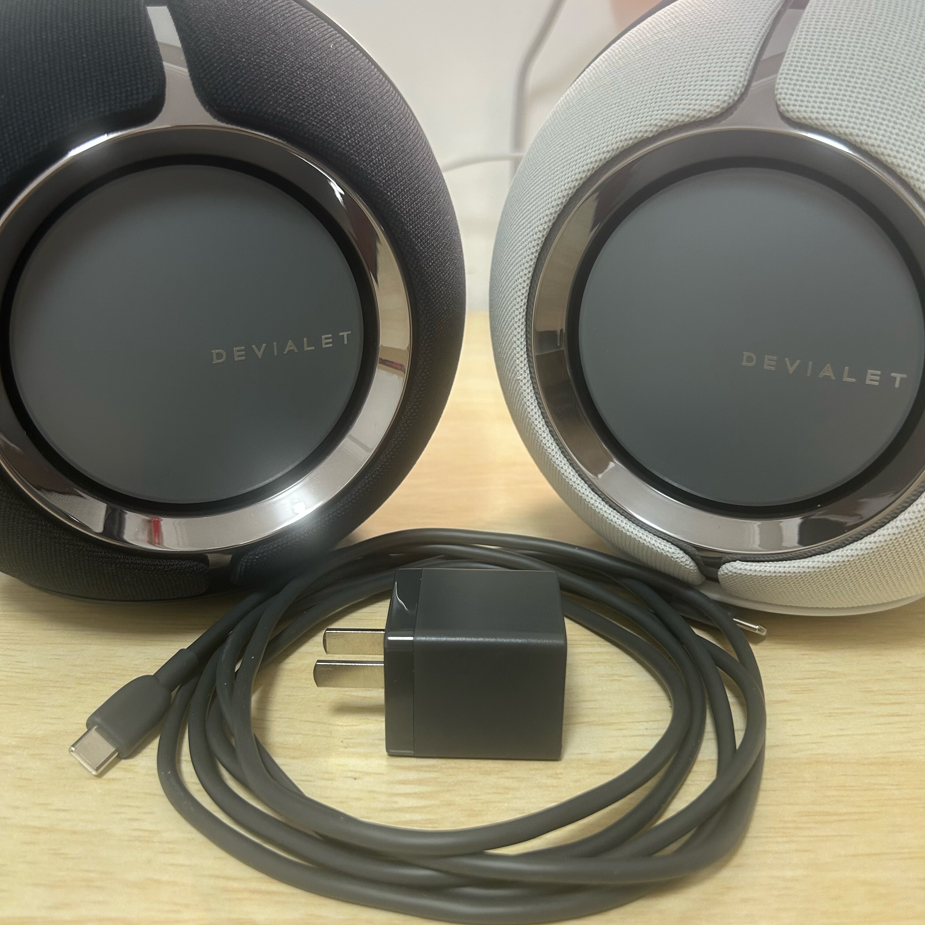 电源适配帝瓦雷狂潮Mania充电器灰色30W 12V2.5A USB-C快充Type-c