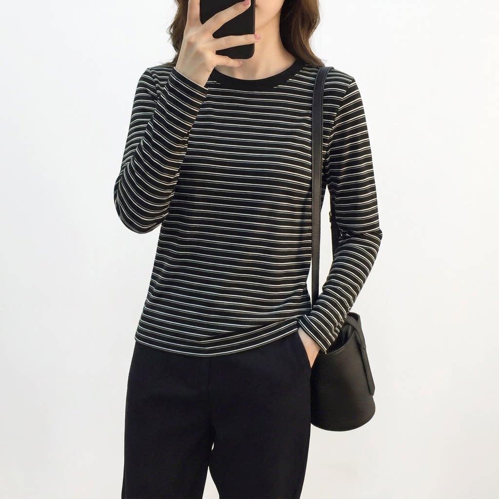 黑色条纹显瘦圆领长袖女T恤图片