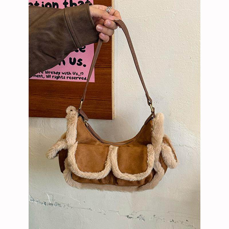 羊羔毛麂皮腋下包2024新款