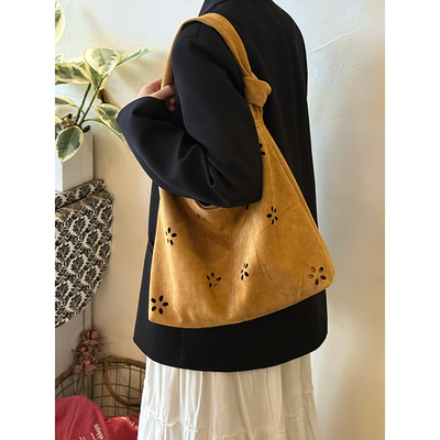 复古麂皮绒大容量镂空托特包女2025新款高级感小众通勤单肩包