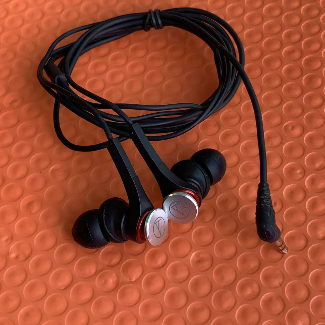 原装无拆修铁三角cks77x重低音入耳经典人声耳机女毒音音乐耳机线