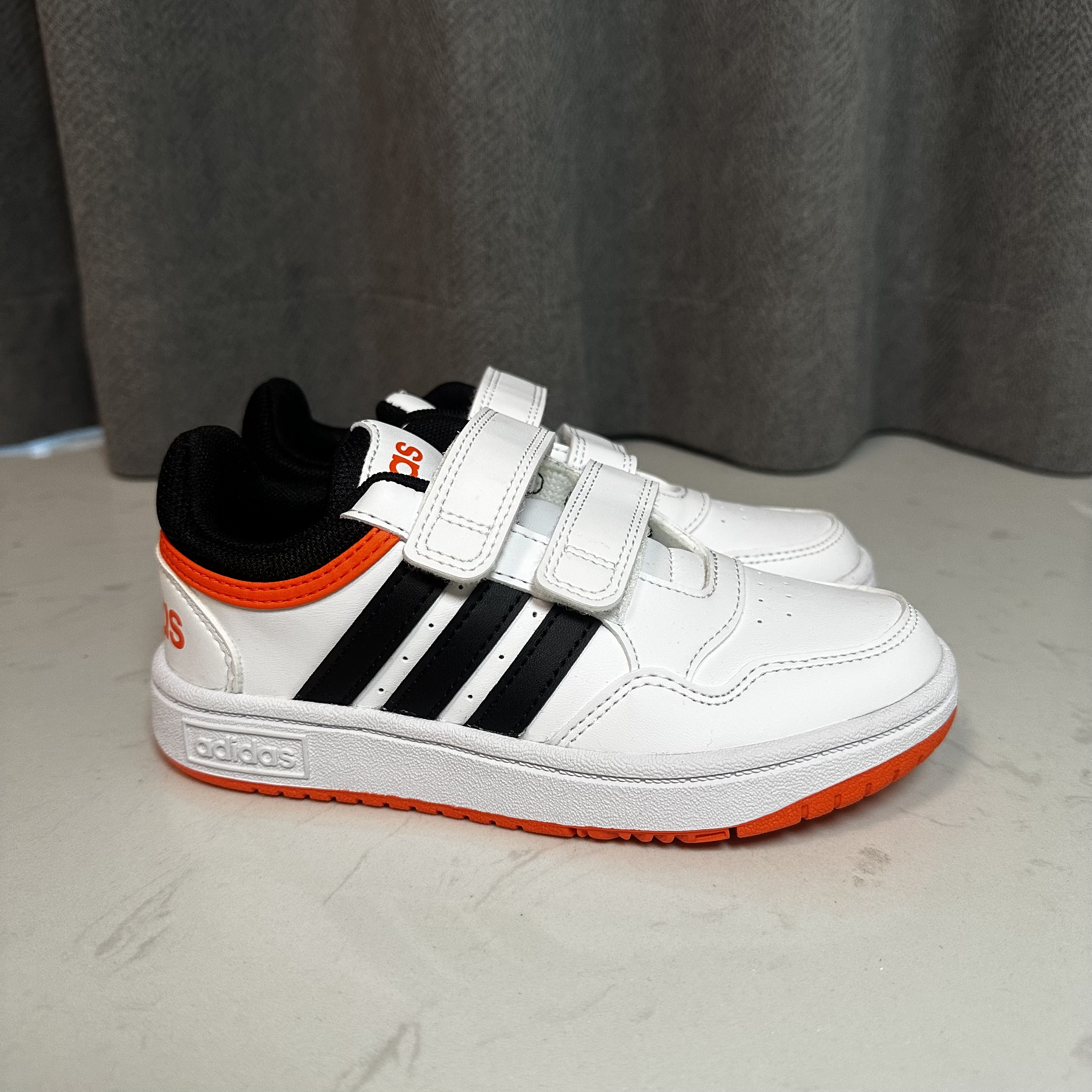 Adidas/阿迪达斯 HOO运动休闲鞋