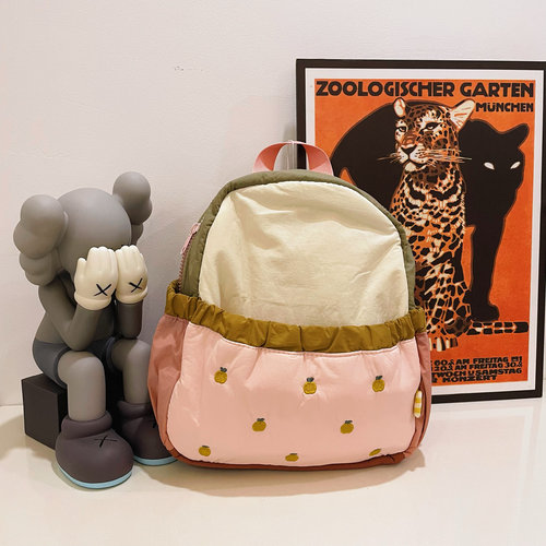 ZA苹果刺绣儿童背包幼儿园书包宝宝双肩包女孩外出旅游休闲背包