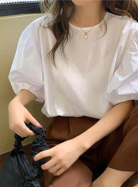 白色正肩短袖t恤女装夏季2023新款宽松别致泡泡袖上衣设计感小众