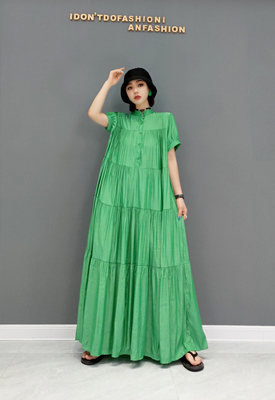 2026 春季款时尚连衣裙韩版绿色衬衫蛋糕裙宽松女装