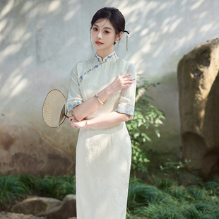 改良素雅气质绝美风日常 年轻女新中式 提花刺绣旗袍2025年秋季 新款