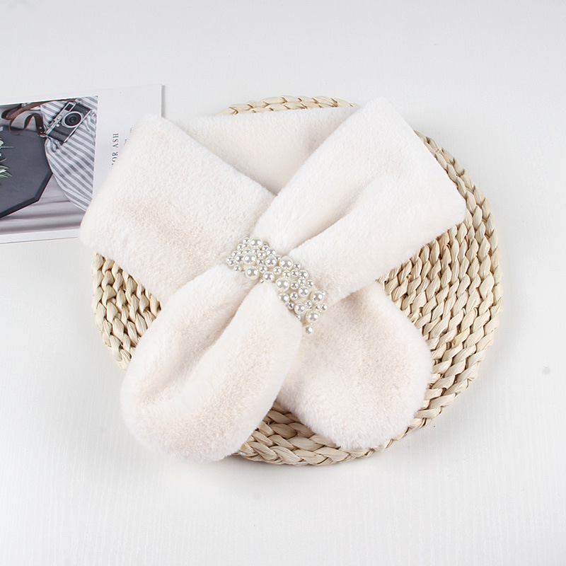 百搭女士加厚珍珠扣围脖