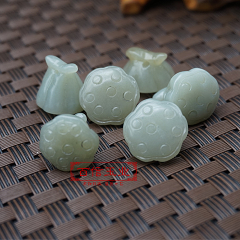 和田玉莲蓬 吊坠挂件脸盆玉佩玉坠DIY配饰配件青白玉莲子手链配件