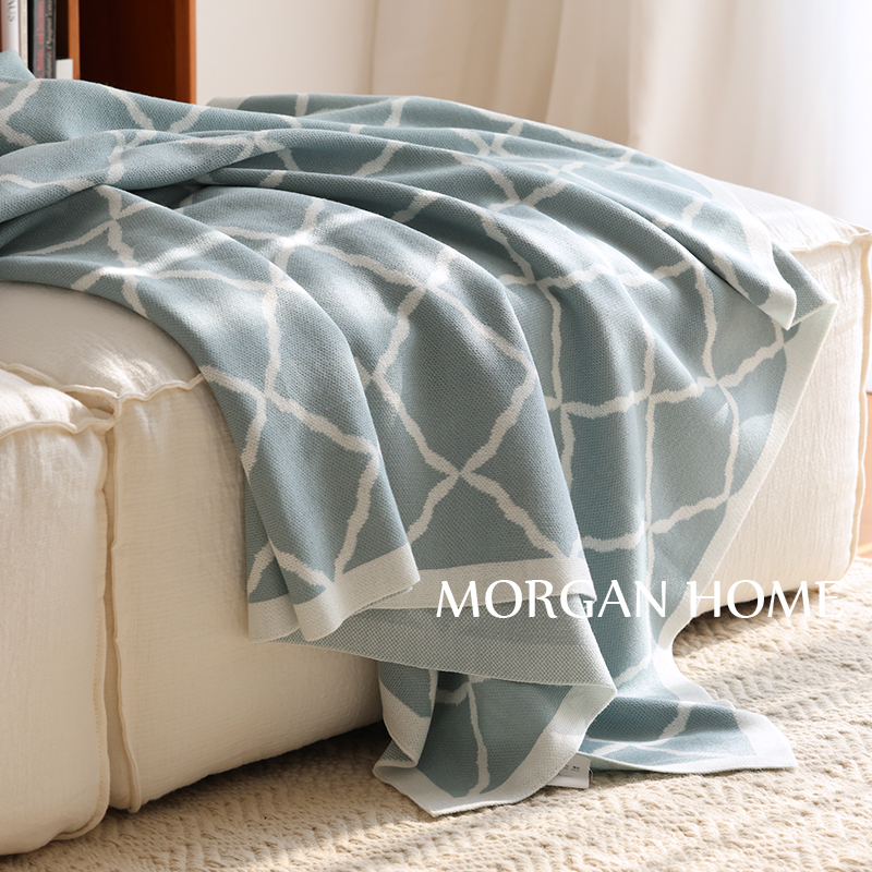 和式典雅菱形图案针织毯