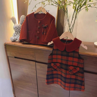 女童新年红色大衣格子毛呢套装过年新衣服外套冬洋气两件套2026款
