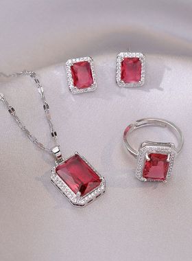 项链女网红红色锆石几何小众时尚新款设计感吊坠气质套装钛钢项链