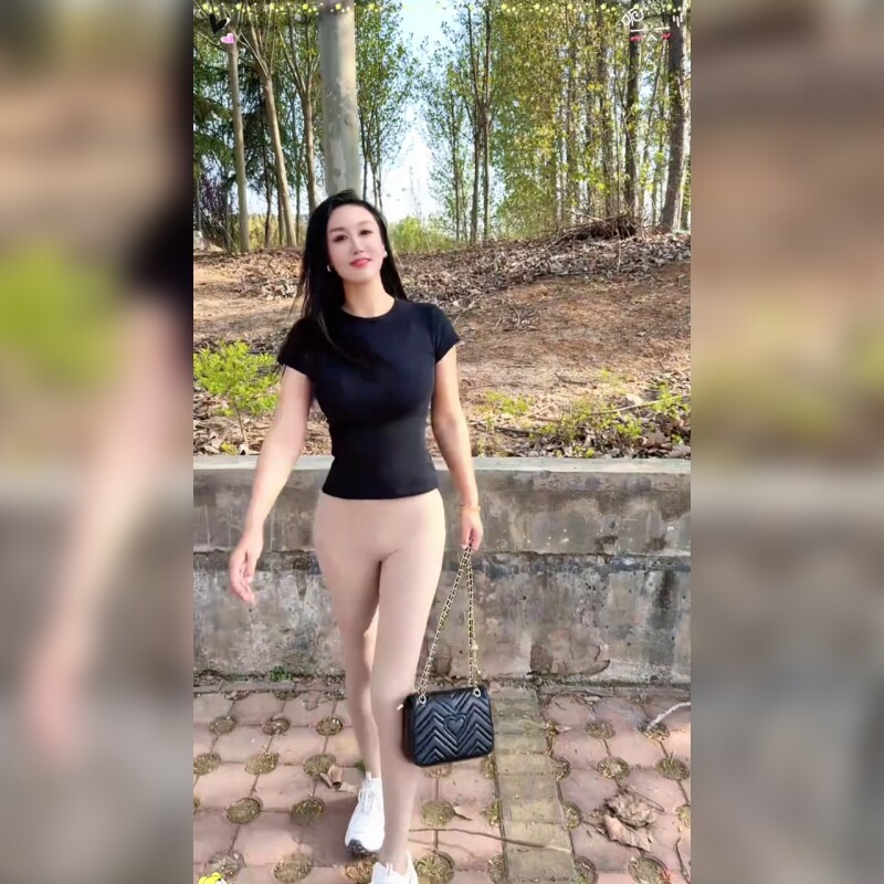 体美缘瑜伽长裤女高弹力紧身显瘦米色运动裤百搭