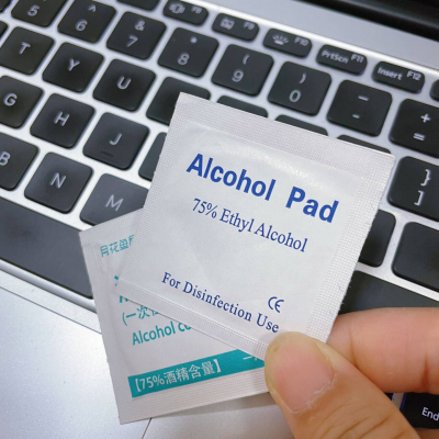网吧网咖上网专用清洁键盘鼠标消毒酒精棉片大尺寸6x6厘米可定制