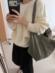 温柔镂空麻花圆领套头白色毛衣女秋冬新款宽松软糯慵懒针织衫上衣