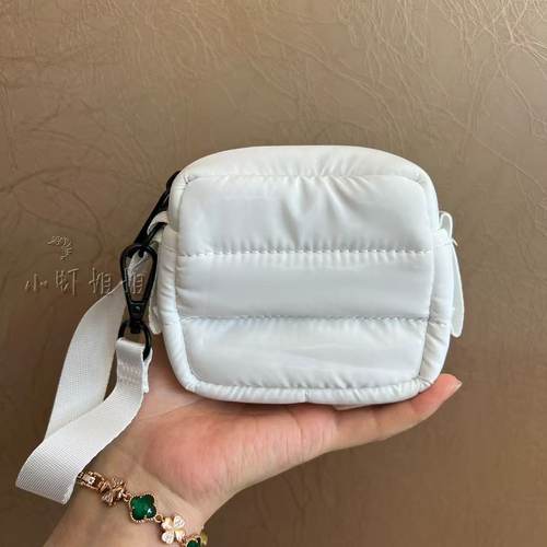 NARS纳斯专柜赠品白色耳机包挂件包防水小挂件小物件收纳包零钱包