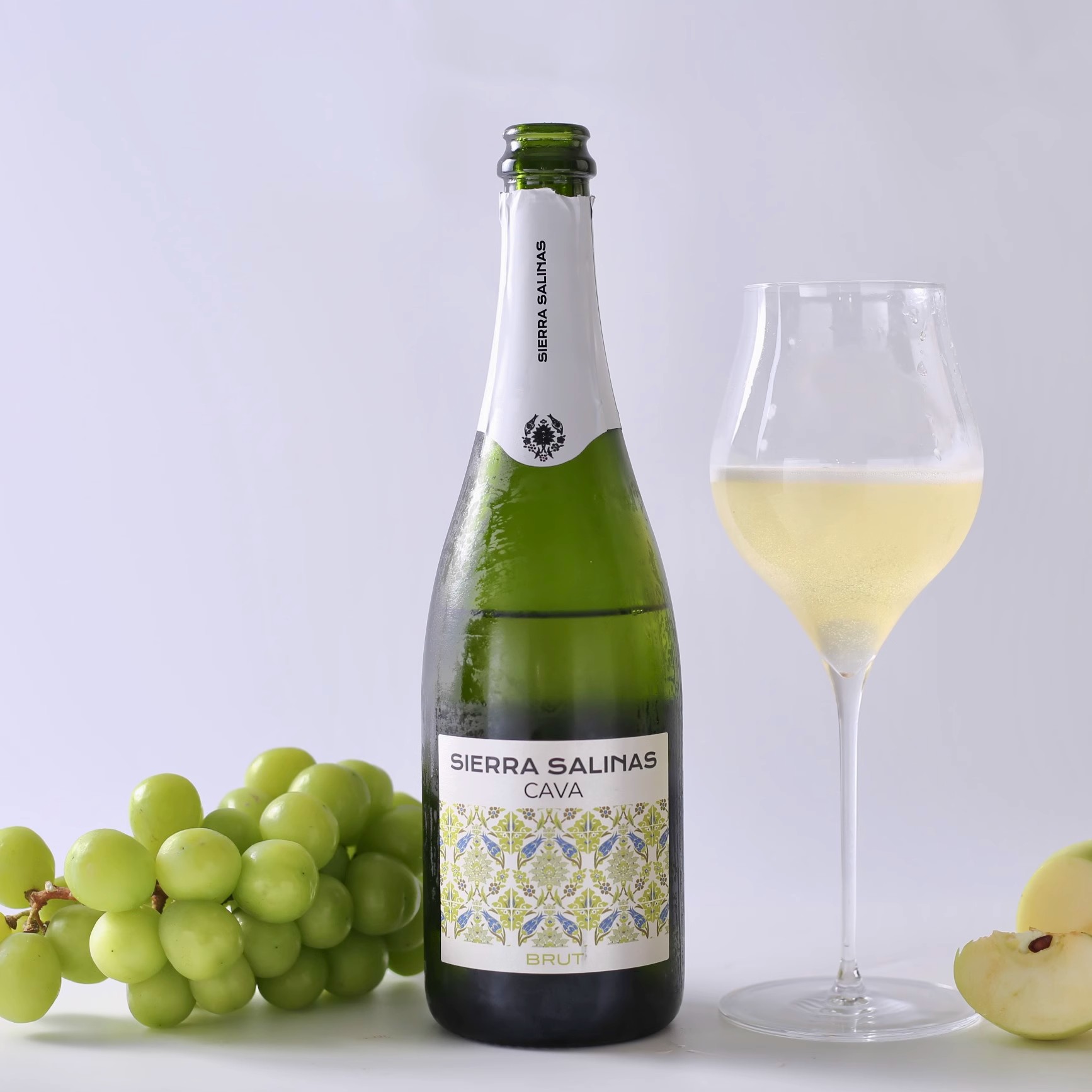 CAVA干型起泡酒西班牙原瓶进口起泡白葡萄酒独特起泡酿造法果酒