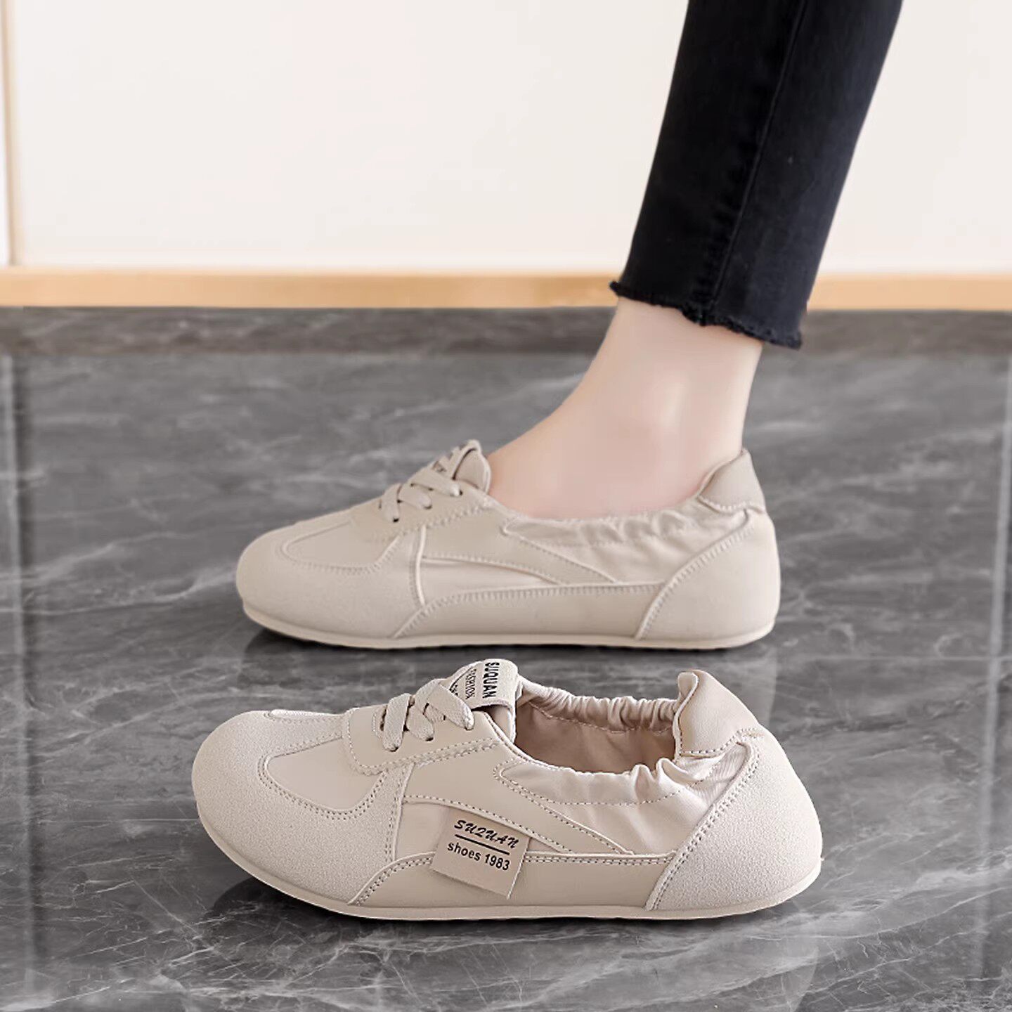 踩屎感浅口女鞋2026新款春季轻便孕妇小白鞋阿甘鞋软底旅游运动鞋