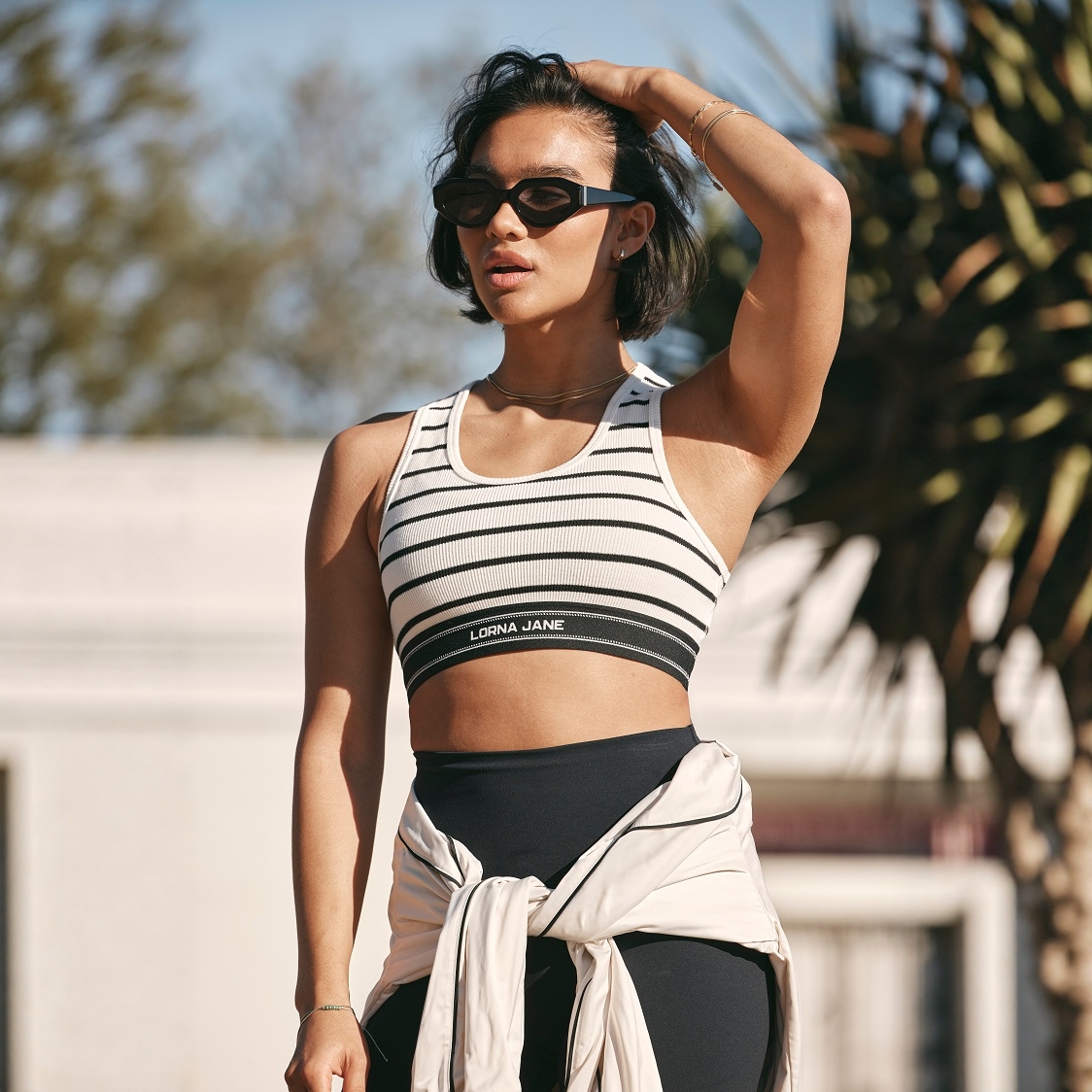 LornaJane短款条纹运动背心