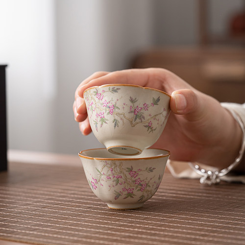 恬静生活中式陶瓷茶杯葵口杯