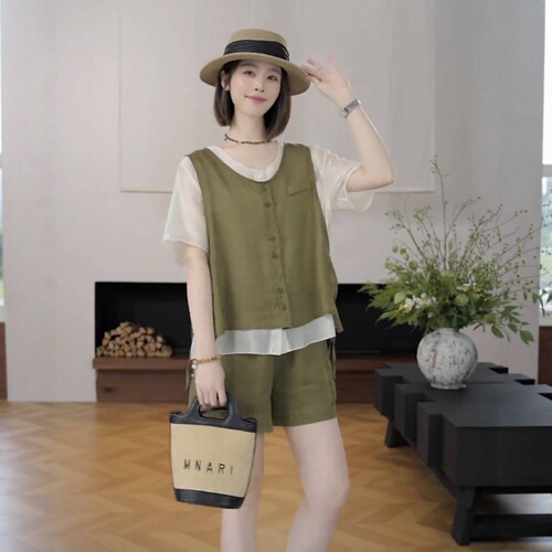 老钱风松弛感夏季穿搭两件套