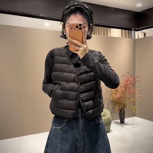 短款V领显瘦保暖加厚时尚马甲