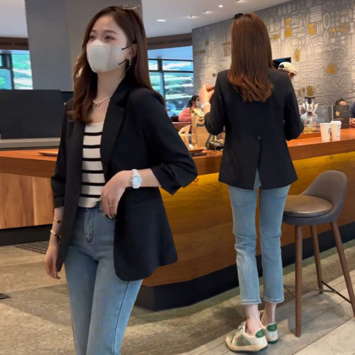 短款小个子设计感西装外套上衣
