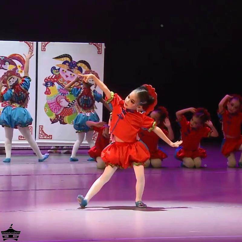 新款元旦儿童小福娃舞蹈演出服少儿春晚喜庆开门红女童秧歌表演服