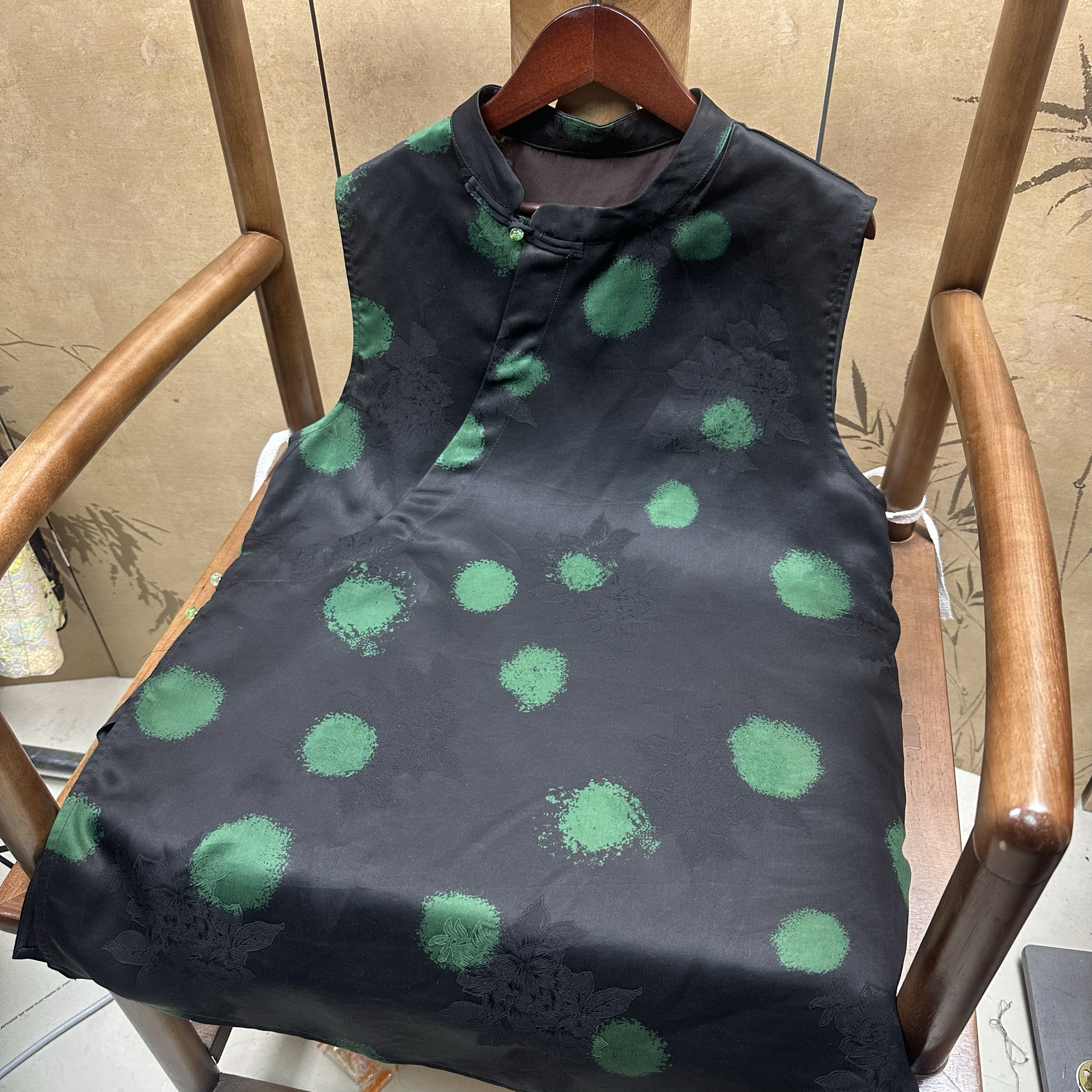 新中式立领中长款背心！香云纱花罗真丝桑蚕丝盘扣上衣马甲女无袖