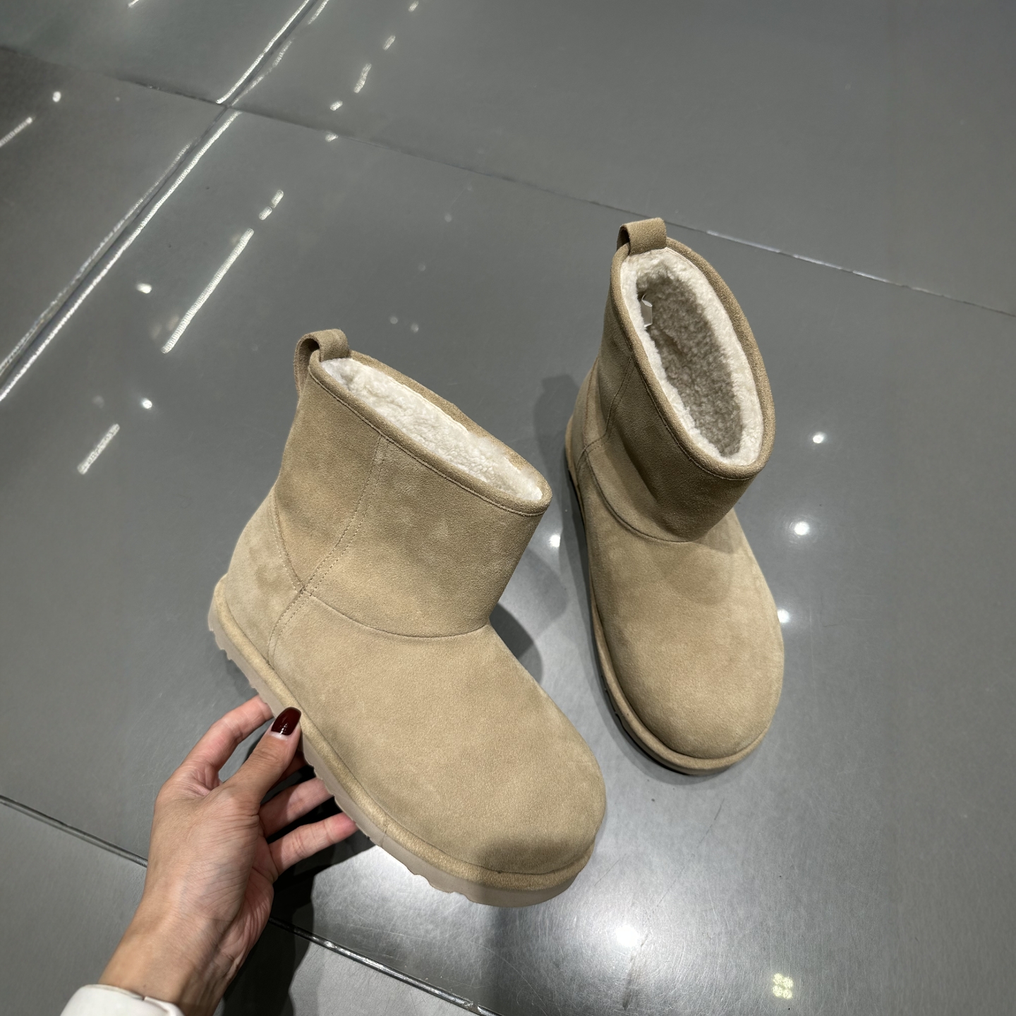 ido新冬款皮毛一体雪地靴女短靴