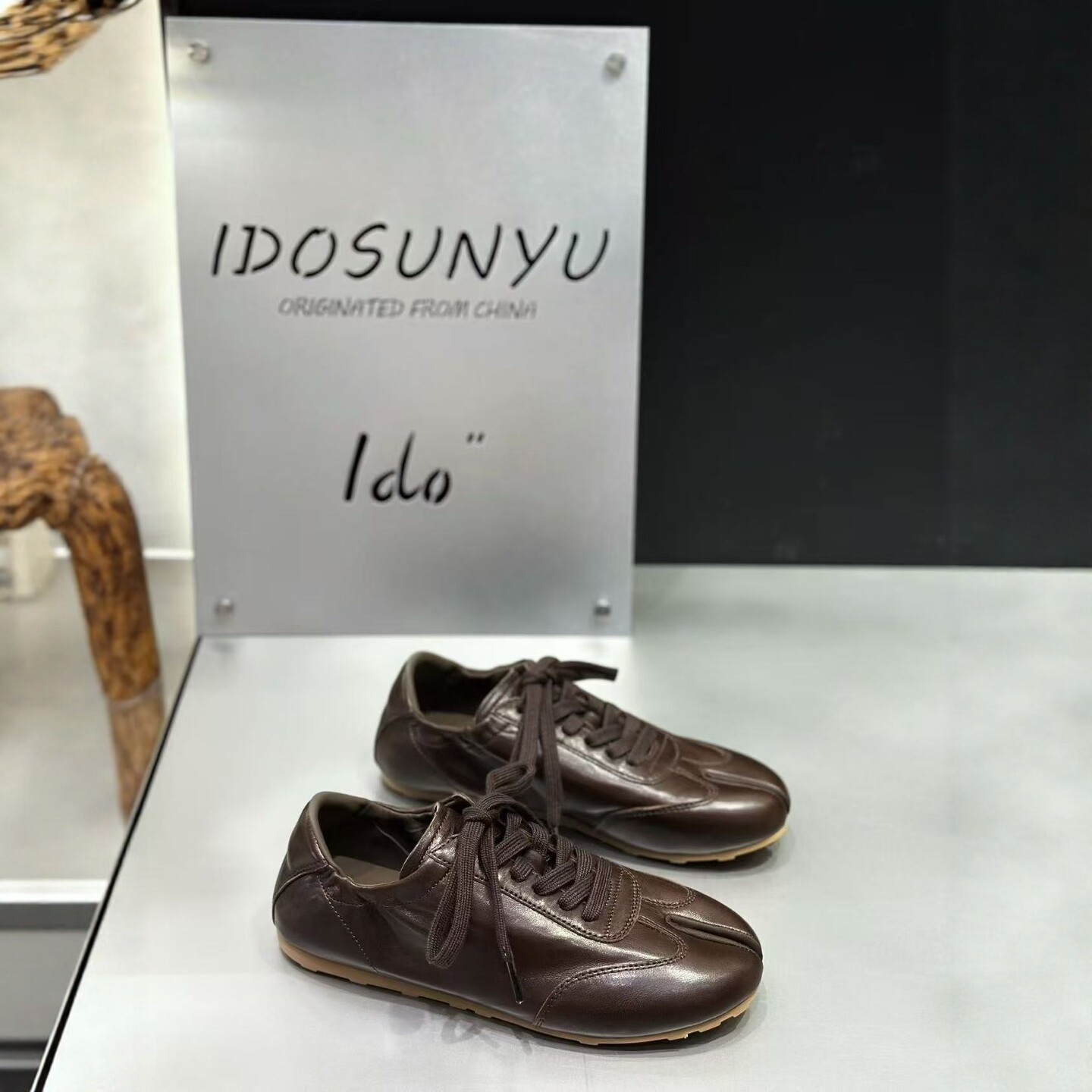 idosunyu爆款德训鞋真皮女分趾鞋图片