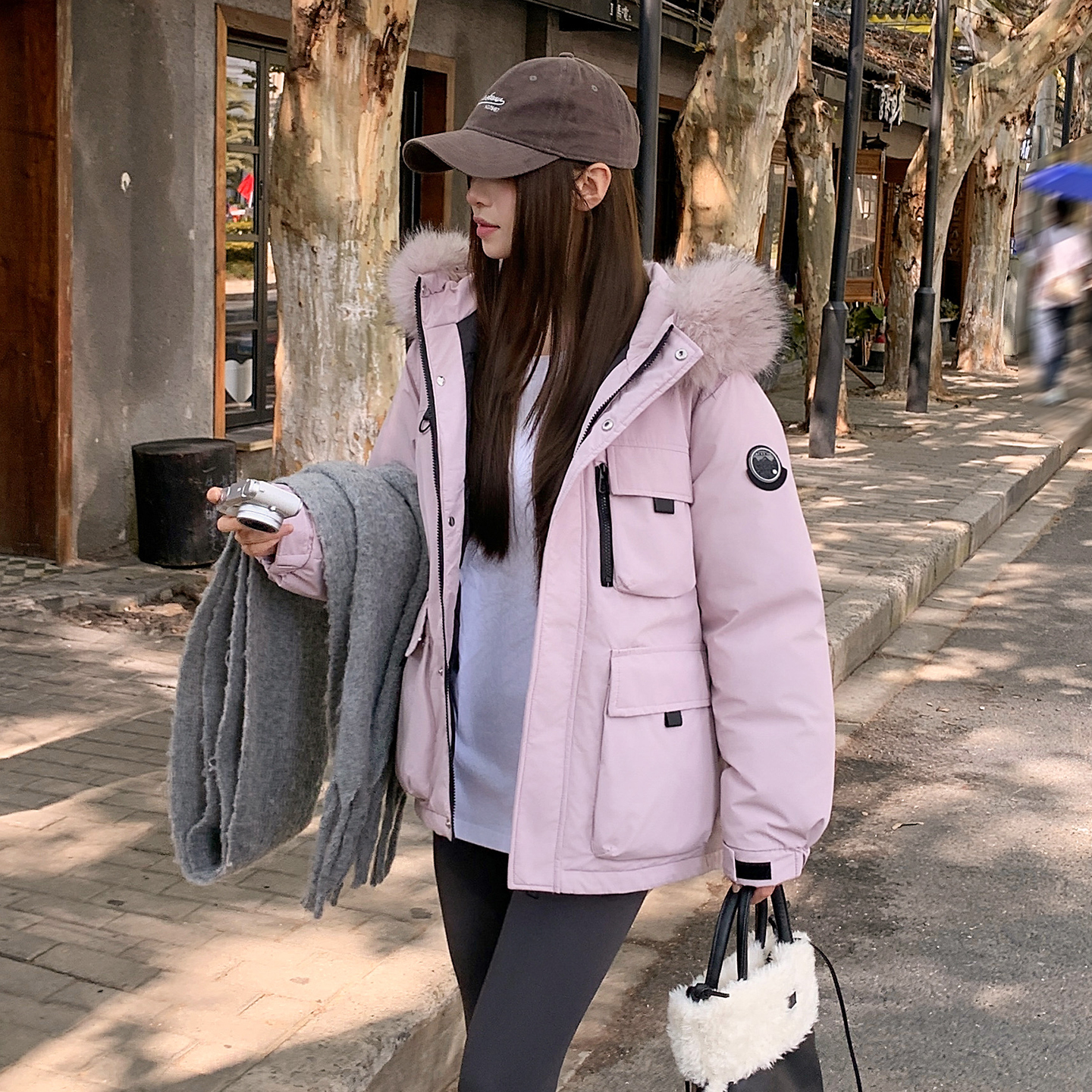 雅鹿2025冬季新款大毛领羽绒服