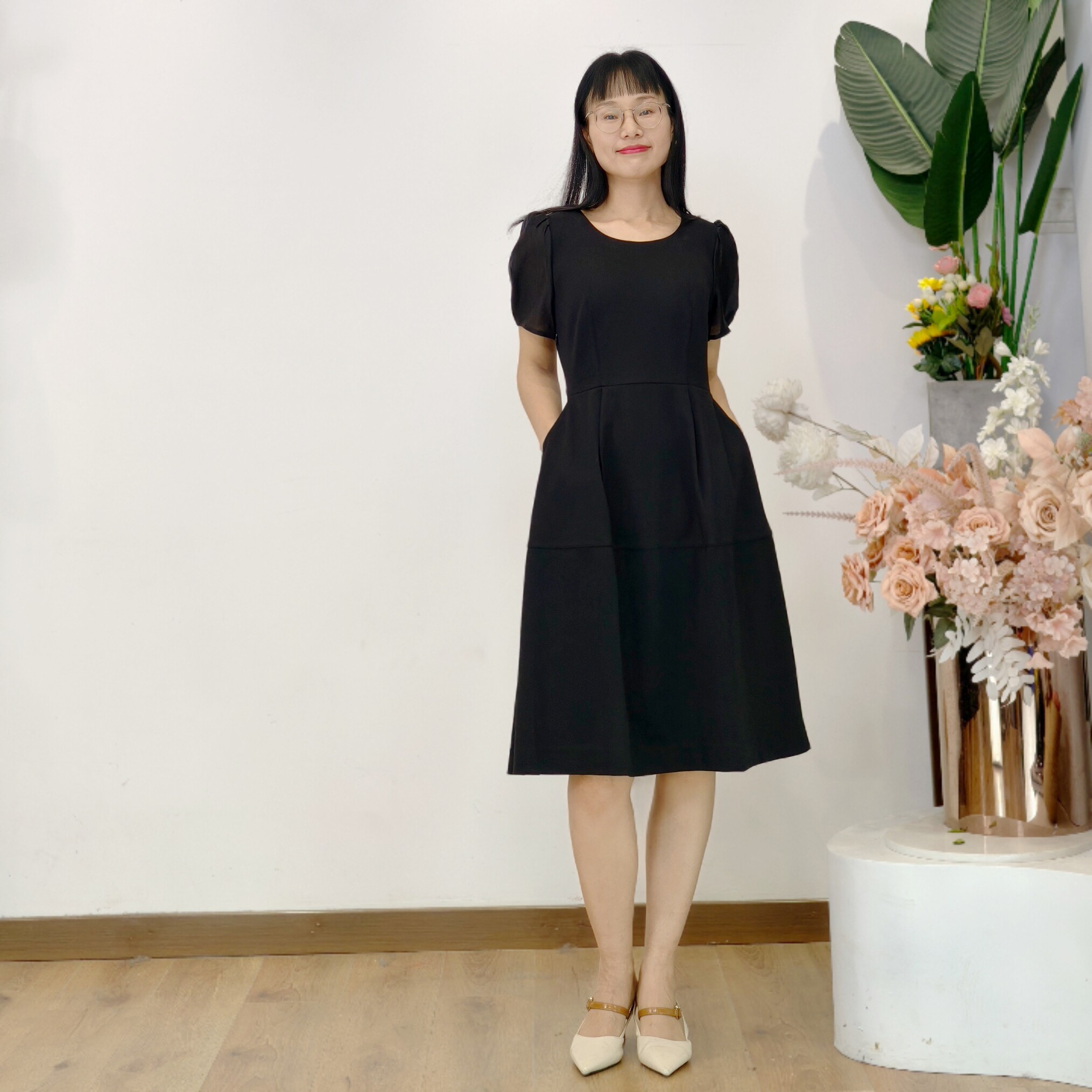 可路莎专柜252554夏季法式收腰小黑裙女拼接天丝泡泡袖连衣裙