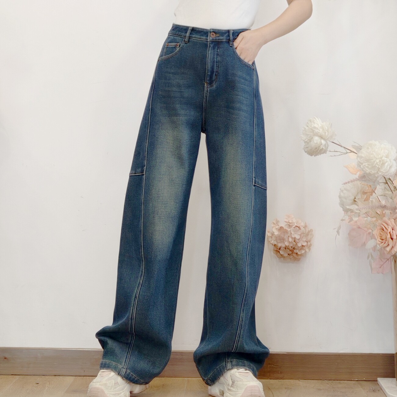 可路莎专柜254546冬季加绒加厚休闲共装风阔腿裤女牛仔弯刀裤长裤图片