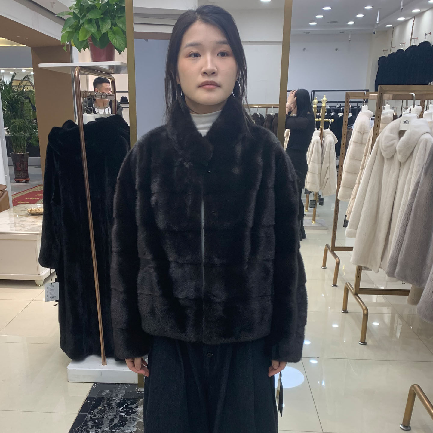 黑色貂皮草外套女短款立领时尚简约皮草大衣2026爆款横排超级时尚,女装/女士精品,皮草,淘宝优惠券,粉丝福利购,淘宝优惠卷