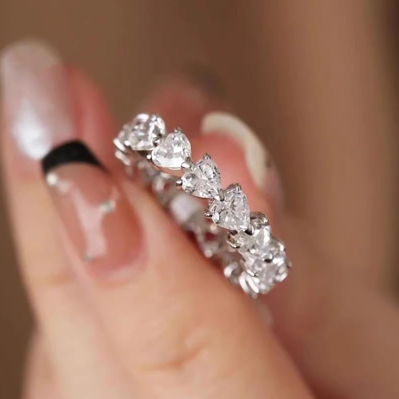 S925纯银莫桑戒指【纸醉金迷】满钻镶嵌爱心钻戒围钻女款闭口排戒