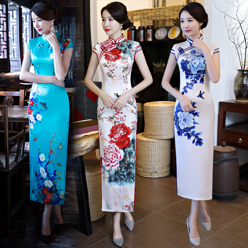 旗袍中国风2020年新款年轻款女走秀改良版连衣裙长款气质优雅演出